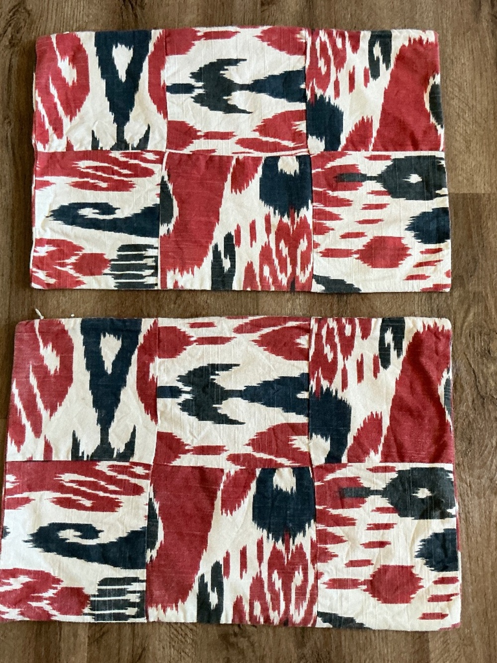 The Pottery Barn Navy Blue/Red Rust 100% Cotton Ikat 14"x 20" Zip Pillow Covers